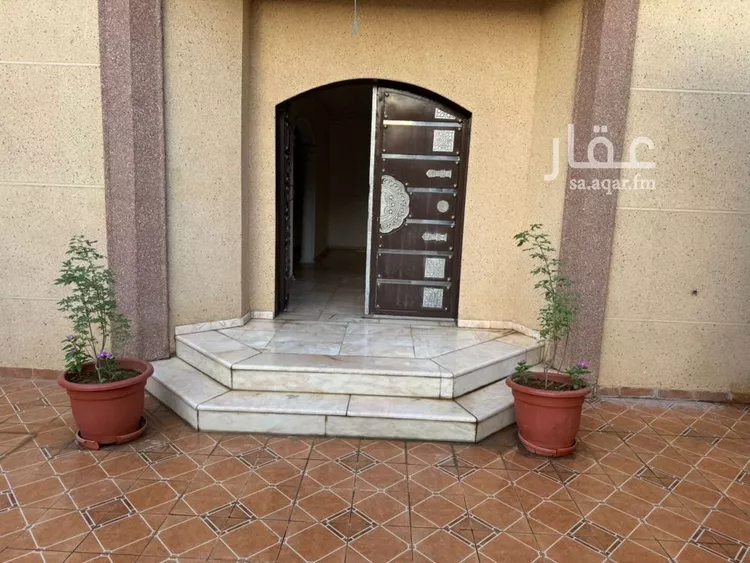 فيلا للبيع في شارع البارز, حي الدار البيضاء, مدينة الرياض, منطقة الرياض صورة 2