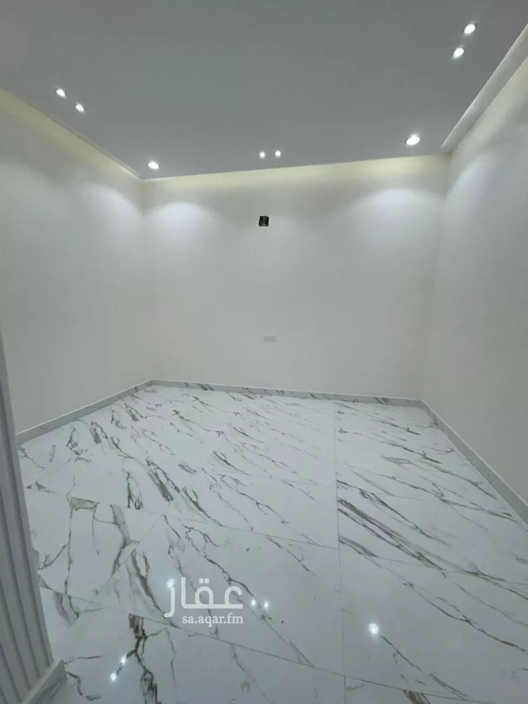 فيلا للبيع في شارع عبدالله بن الفراء, حي العريجاء الغربي, مدينة الرياض, منطقة الرياض صورة 2