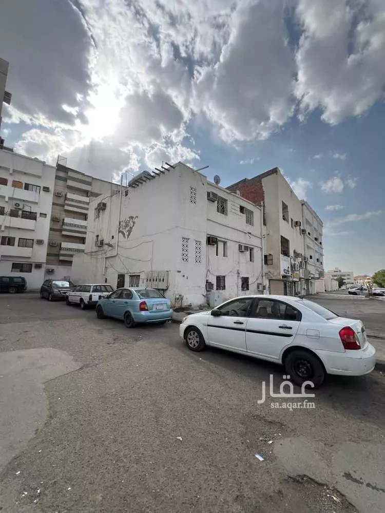 دور للبيع في شارع عبدالكريم ابن روح البصري, حي السيح, مدينة المدينه المنوره, منطقة المدينة المنورة صورة 3