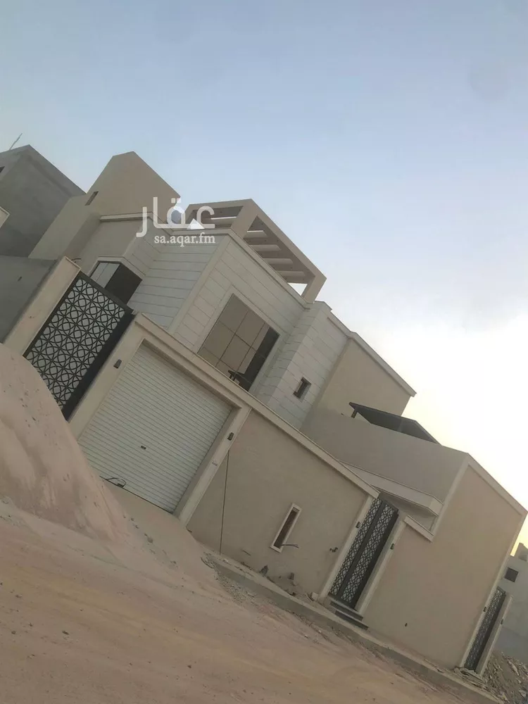 فيلا للبيع في شارع اياس ابن البكير, حي الإسكان, مدينة المجمعة, منطقة الرياض صورة 3