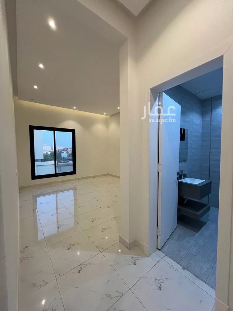 فيلا للبيع في شارع إسماعيل بن أبي اليسر, حي العارض, مدينة الرياض, منطقة الرياض صورة 5