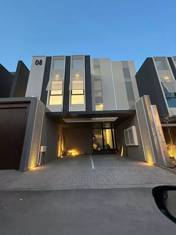 Floor for Sale in Riyadh Al Yasmin