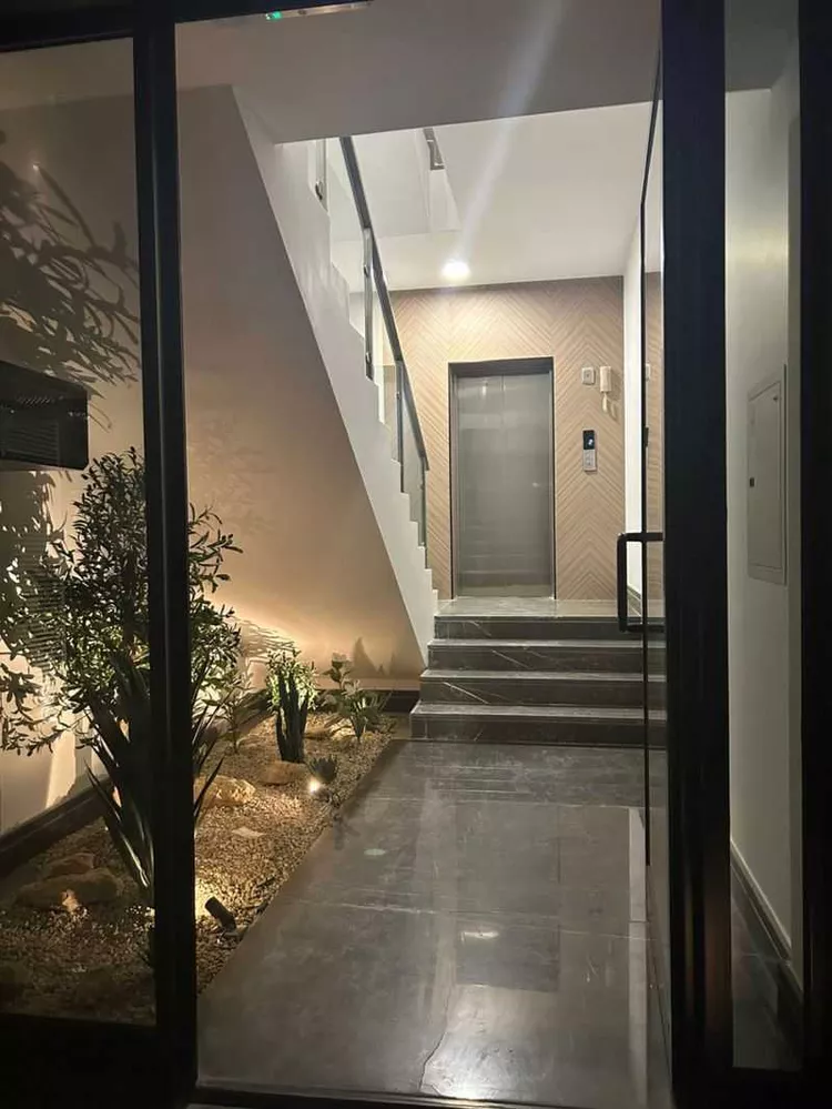 Floor for Sale in Riyadh Al Yasmin صورة 4