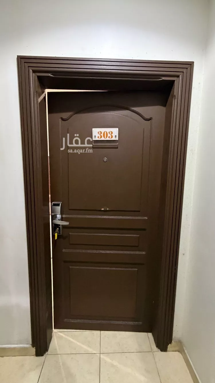 عمارة للإيجار في شارع شارع 56 ج, حي المطار, مدينة جازان, منطقة جازان صورة 2