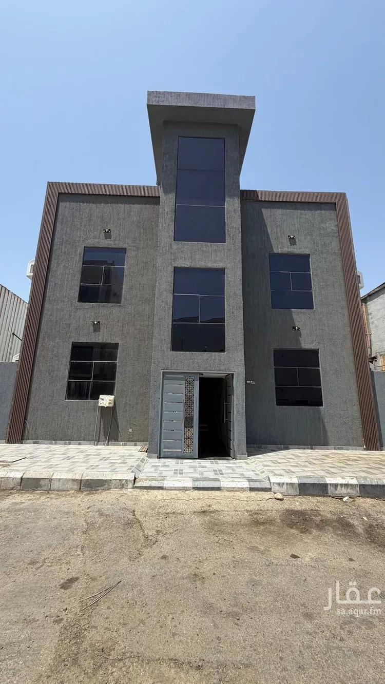 عمارة للإيجار في شارع فهد بن عبدالعزيز, حي الشاطئ, مدينة جازان, منطقة جازان