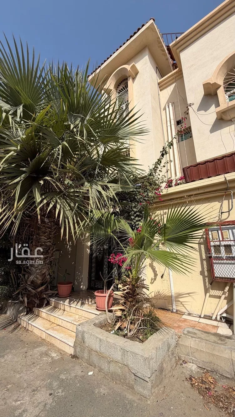 شقة للإيجار في شارع شارع شهيد الدين ثم الوطن حسن يحيى مفرح الجابري, حي المطار, مدينة جازان, منطقة جازان