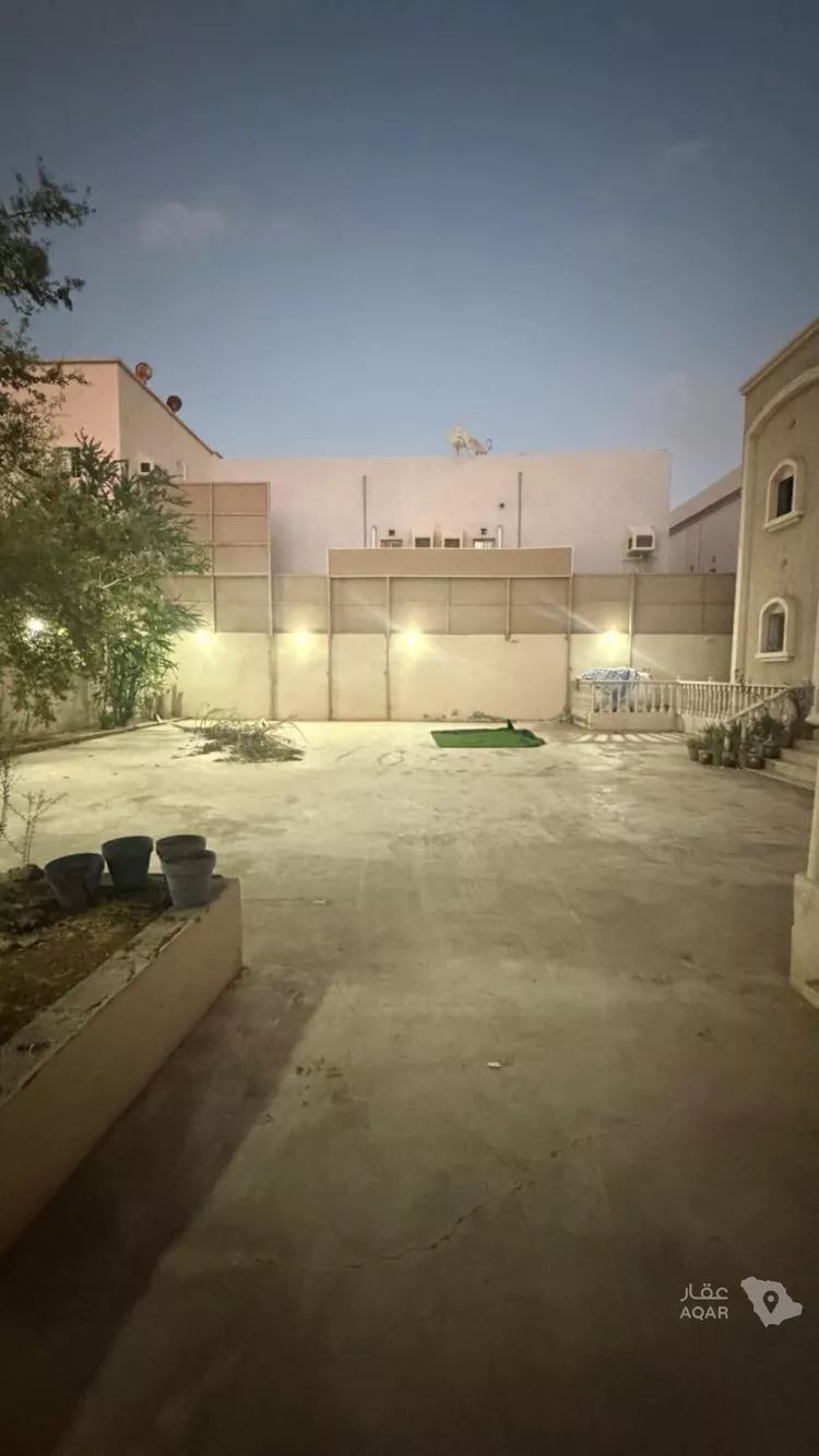 أرض للبيع في حي المطار, مدينة جازان, منطقة جازان