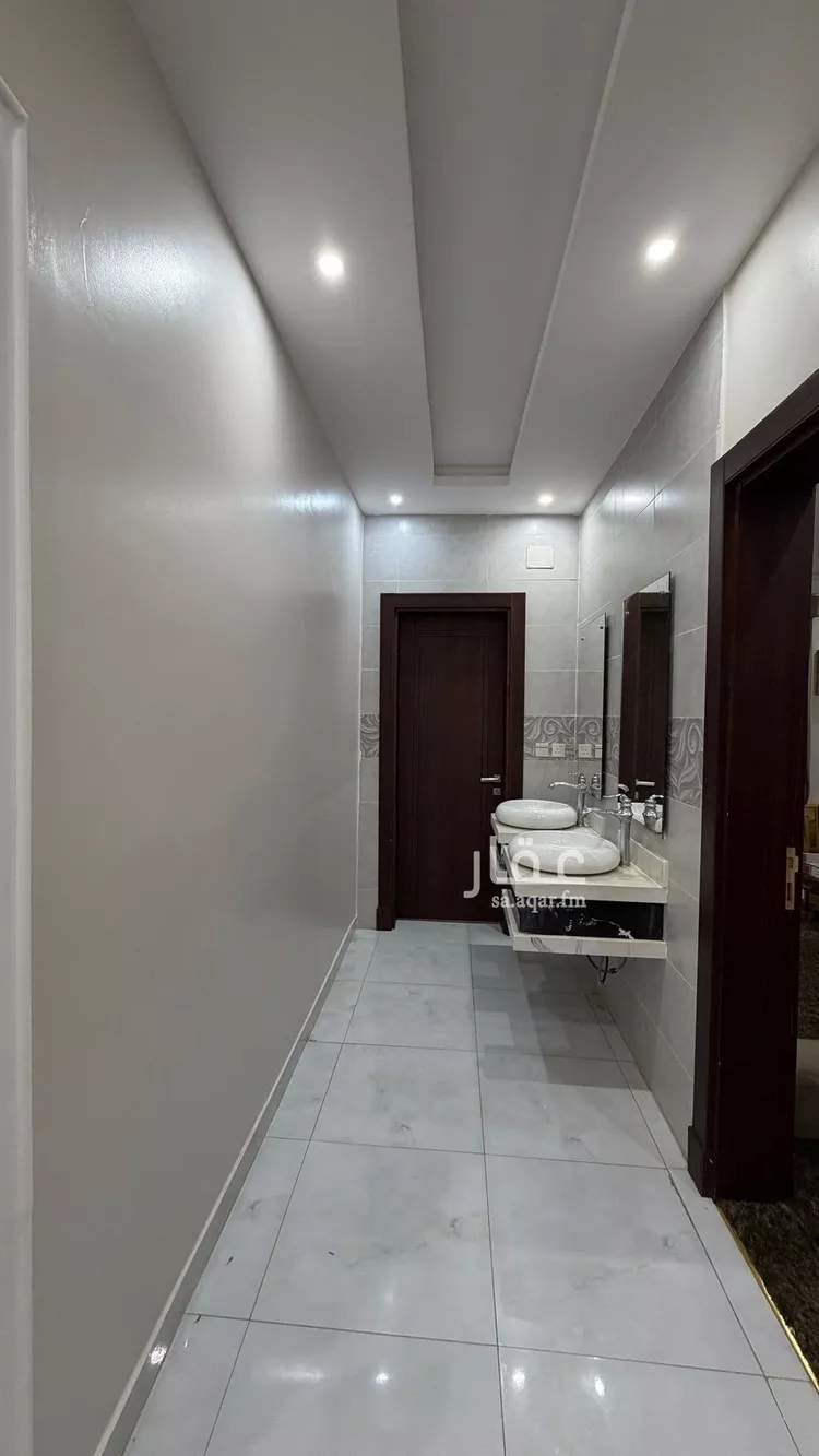 شقة للإيجار في شارع مالك ابن حمزة, حي المحمدية 2, مدينة جازان, منطقة جازان صورة 5