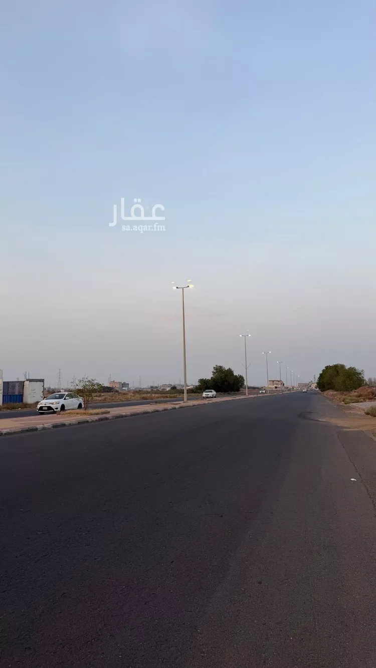 أرض للبيع في شارع محمد بن ناصر, مدينة صامطة, منطقة جازان صورة 4
