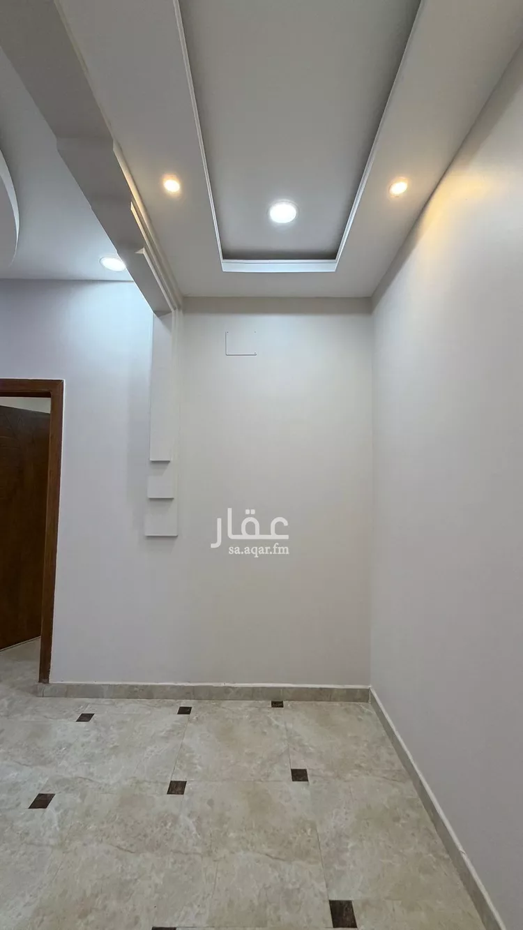 فيلا للإيجار في شارع الطرائفي, حي الشاطئ, مدينة جازان, منطقة جازان صورة 4