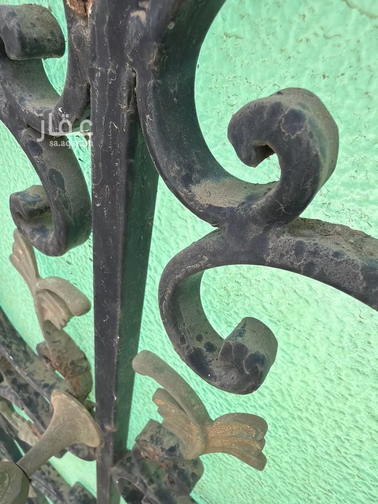 عمارة للبيع في شارع اسامة بن حارثة الكلبي, حي الصفاء, مدينة جازان, منطقة جازان صورة 3