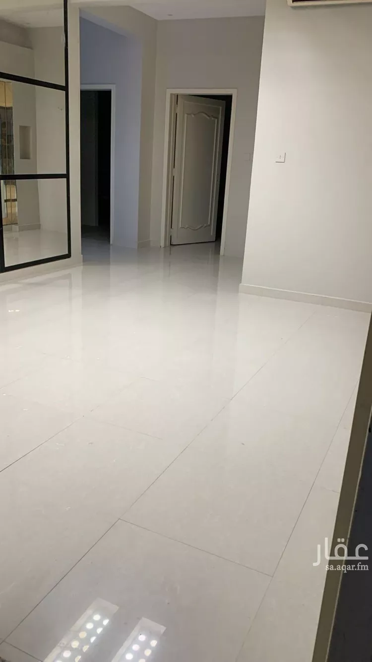 شقة للإيجار في شارع شارع شهيد الدين ثم الوطن حسن يحيى مفرح الجابري, حي المطار, مدينة جازان, منطقة جازان صورة 3