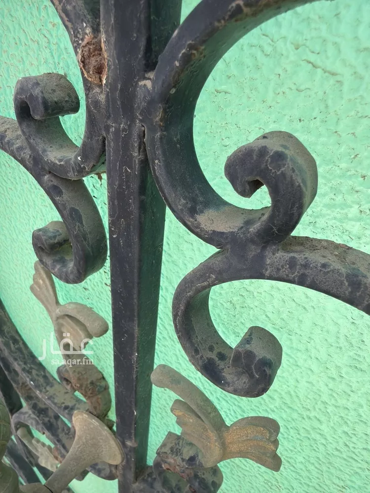 عمارة للبيع في شارع اسامة بن حارثة الكلبي, حي الصفاء, مدينة جازان, منطقة جازان صورة 2