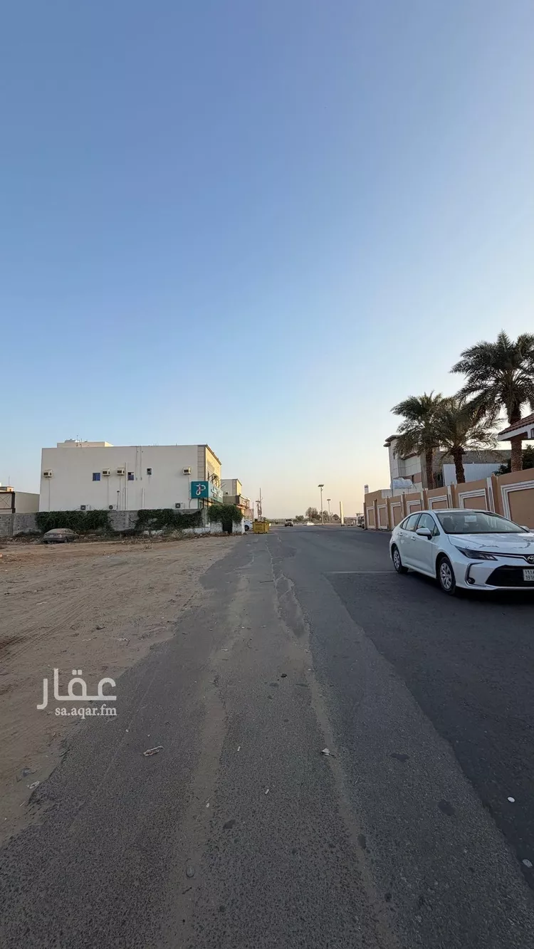 أرض للإيجار في شارع الخطه, حي المكرمية, مدينة صامطة, منطقة جازان صورة 4