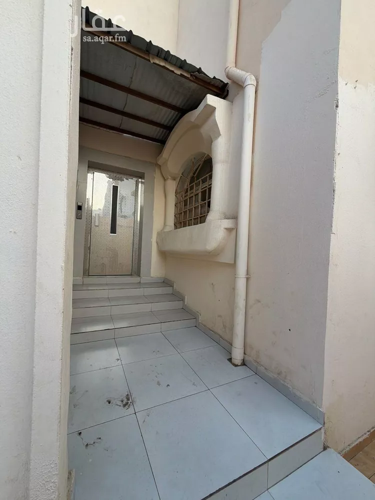 شقة للإيجار في شارع شارع شهيد الدين ثم الوطن احمد عبدالله جبار غزواني, حي المطار, مدينة جازان, منطقة جازان صورة 2
