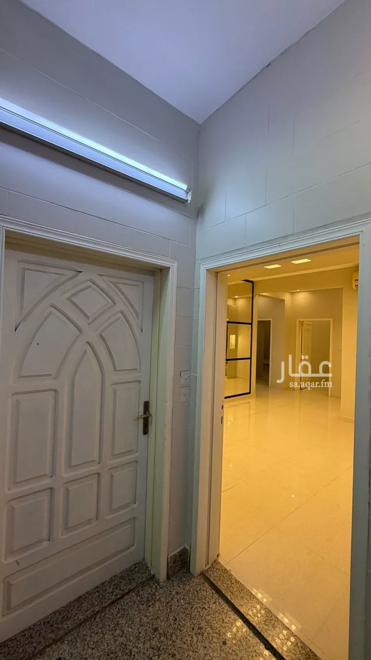 شقة للإيجار في شارع شارع شهيد الدين ثم الوطن حسن يحيى مفرح الجابري, حي المطار, مدينة جازان, منطقة جازان صورة 2