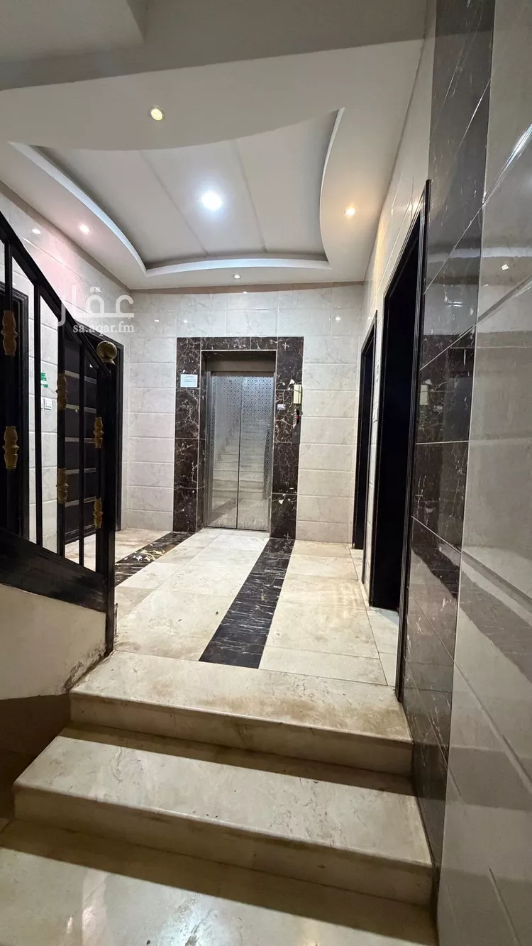 فيلا للإيجار في شارع الطرائفي, حي الشاطئ, مدينة جازان, منطقة جازان صورة 2