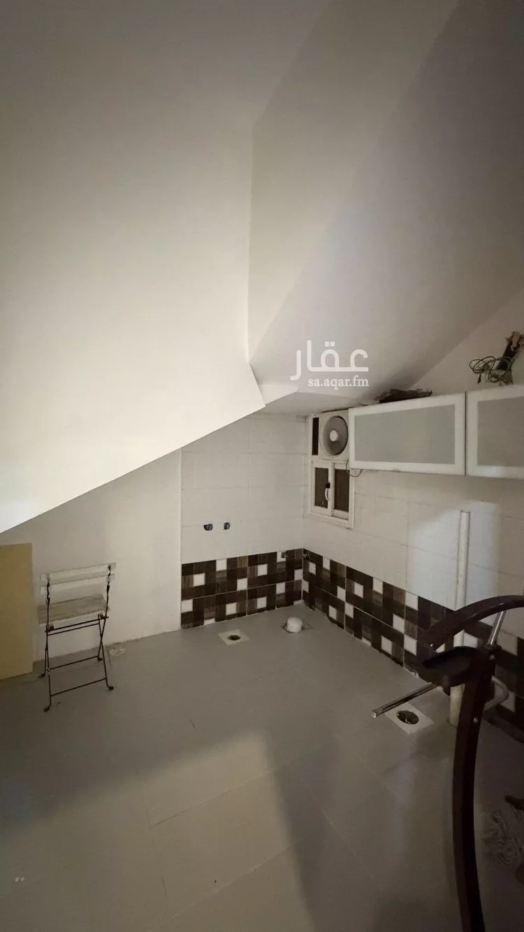 فيلا للإيجار في شارع الطرائفي, حي الشاطئ, مدينة جازان, منطقة جازان 13