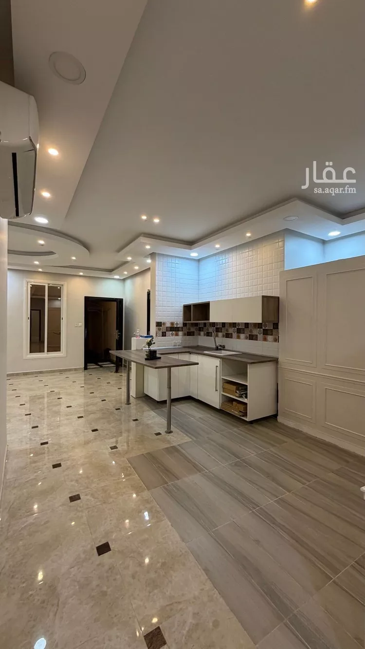 فيلا للإيجار في شارع الطرائفي, حي الشاطئ, مدينة جازان, منطقة جازان 25