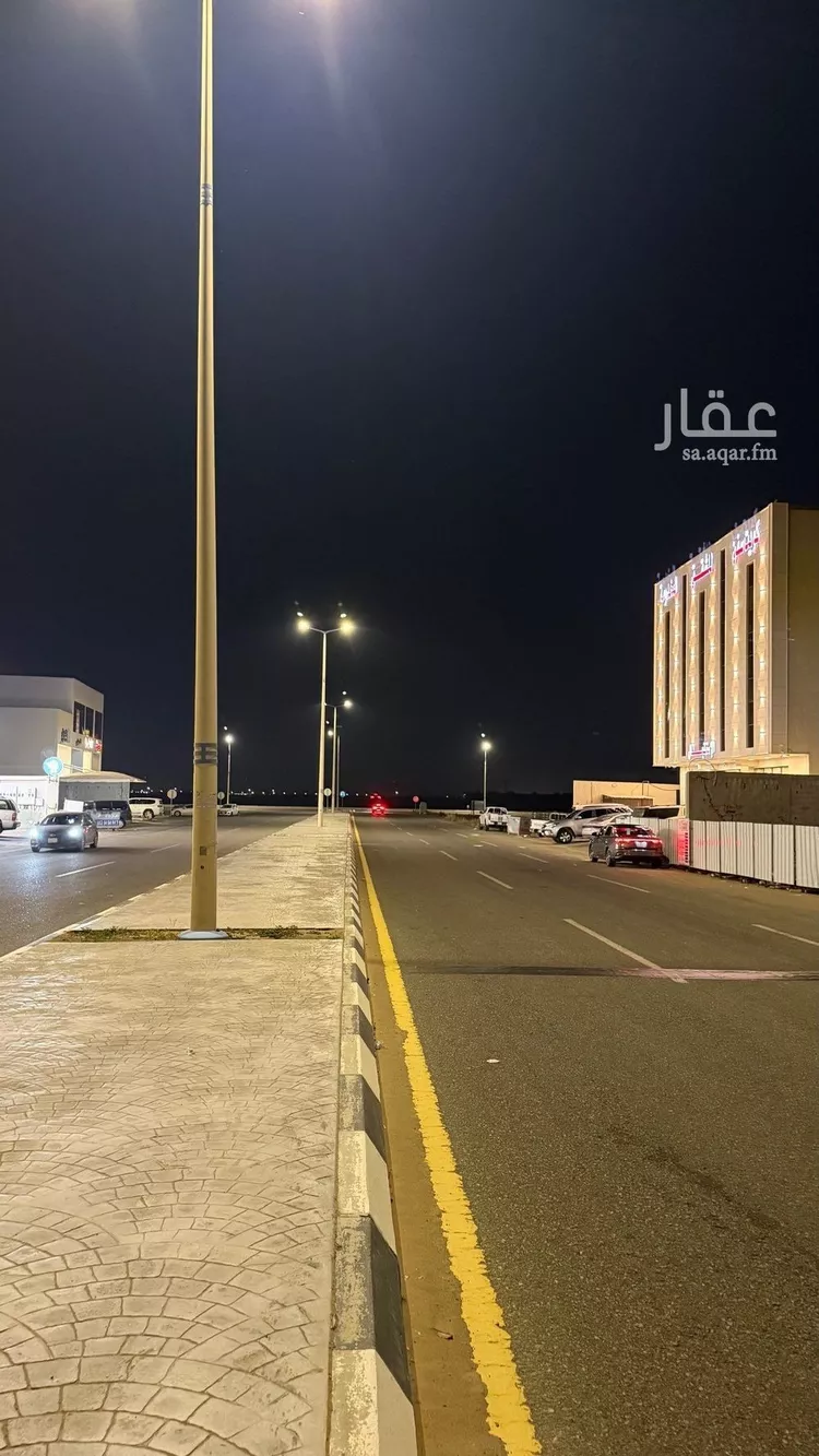 فندق للبيع في شارع الامير ممدوح بن عبدالعزيز, حي المحمدية 2, مدينة جازان, منطقة جازان صورة 3