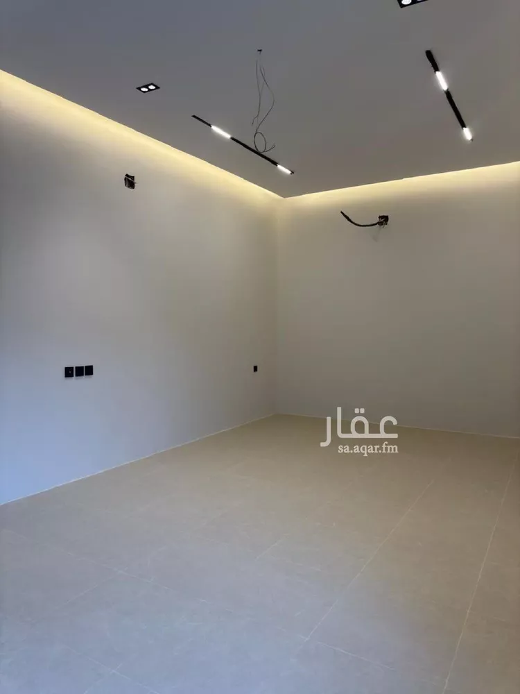 فيلا للبيع في شارع عبدالله القيرواني, حي الرمال, مدينة الرياض, منطقة الرياض