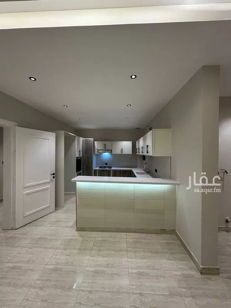 شقة للإيجار في شارع 3020499, حي الحمراء, مدينة الخبر, المنطقة الشرقية صورة 4