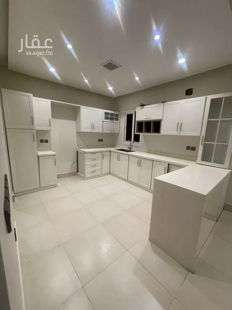 شقة للإيجار في شارع الشيخ عبدالله بن جبرين, حي القيروان, مدينة الرياض, منطقة الرياض صورة 2