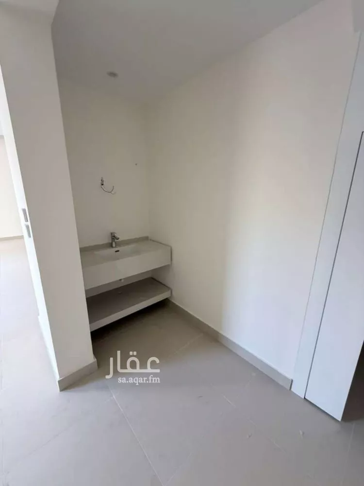 فيلا للإيجار في شارع عمر بن سليم, حي النرجس, مدينة الرياض, منطقة الرياض صورة 4
