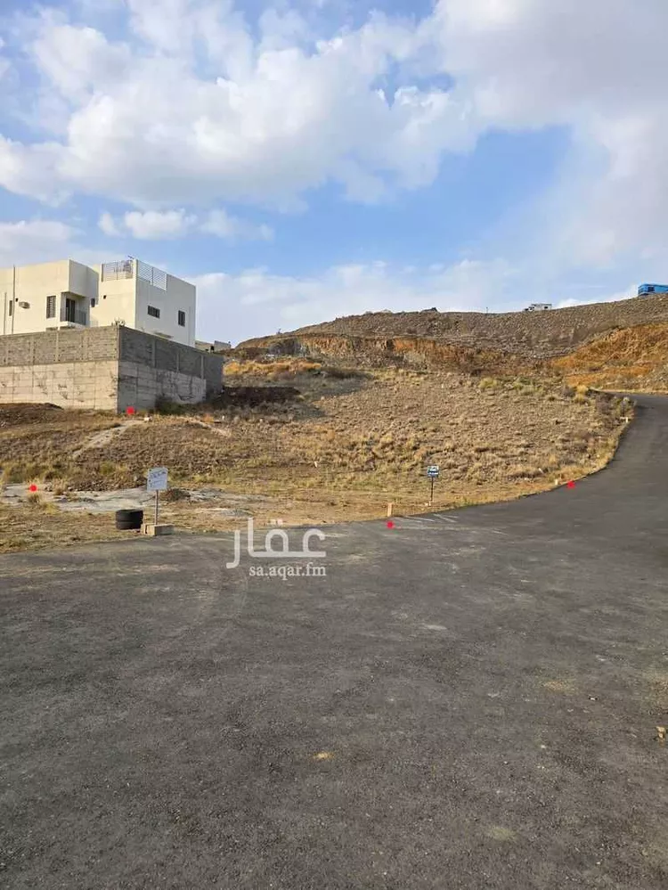 أرض للبيع في شارع بدون , حي المنتزة, مدينة ابها, منطقة عسير صورة 3