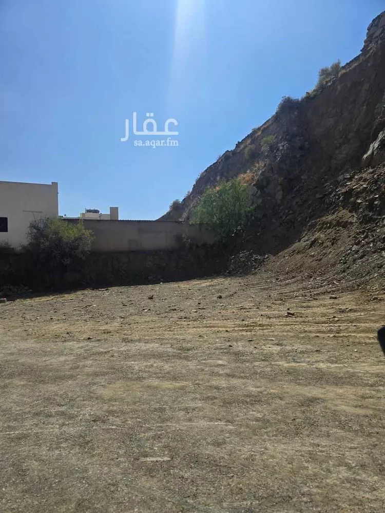 أرض للبيع في شارع المقدام, حي المنتزة, مدينة أبها, منطقة عسير صورة 4