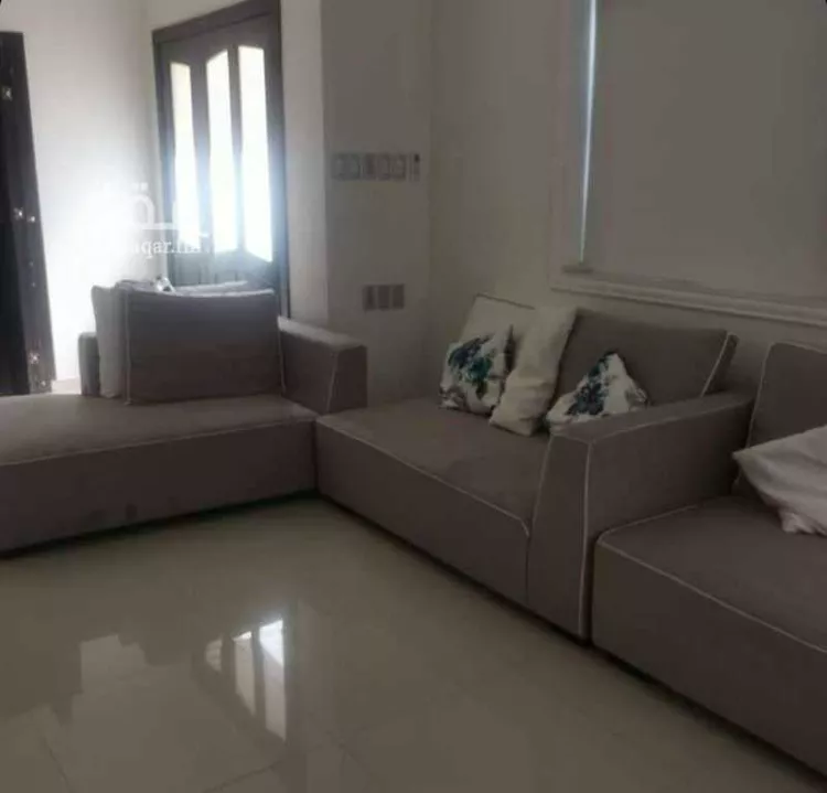 فيلا للبيع في شارع العزيزيه, حي الدوحة الجنوبية, مدينة الظهران, المنطقة الشرقية صورة 2