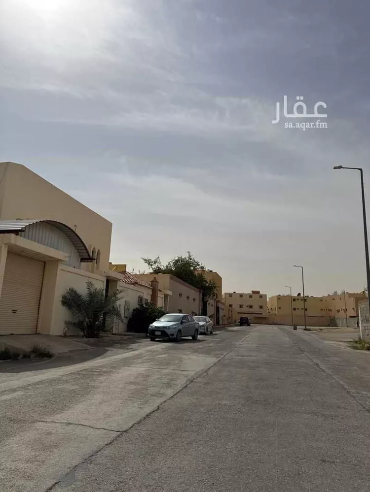 فيلا للبيع في شارع عقبه بن نافع, حي ظهرة العودة شرق, مدينة الدرعية, منطقة الرياض 6