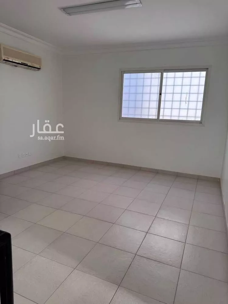 فيلا للإيجار في شارع عمرو ابن ميمون, حي ظهرة العودة شرق, مدينة الدرعية, منطقة الرياض صورة 4