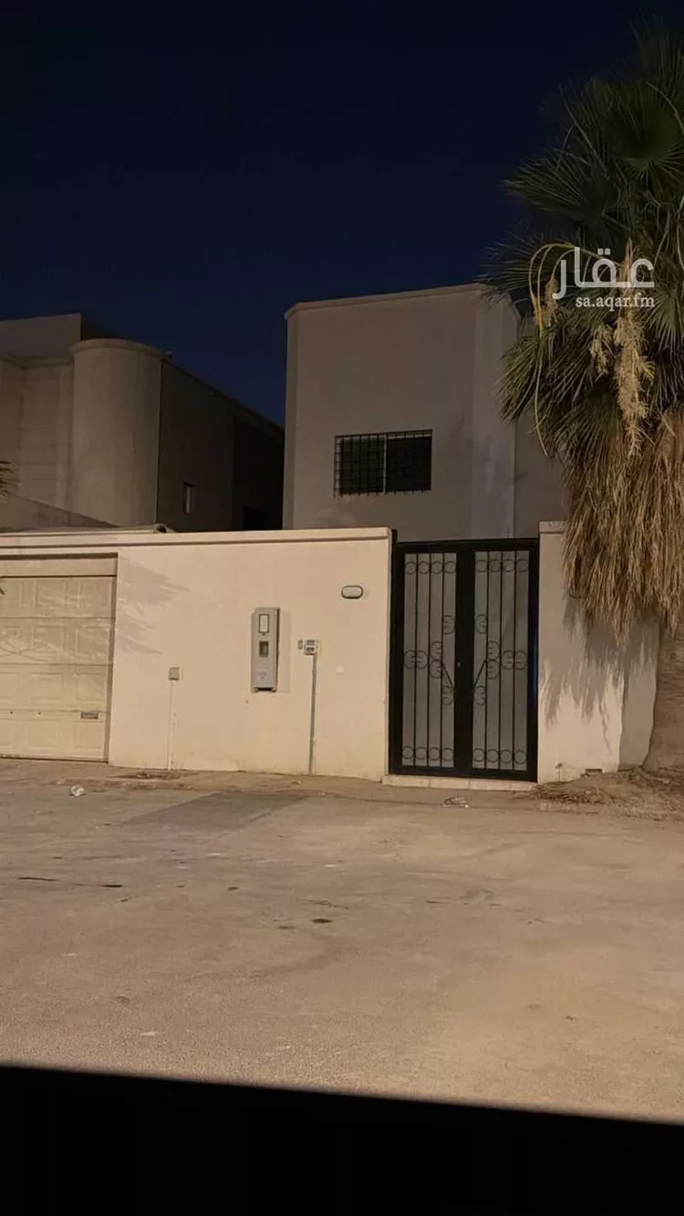 فيلا للإيجار في شارع عمرو ابن ميمون, حي ظهرة العودة شرق, مدينة الدرعية, منطقة الرياض 8