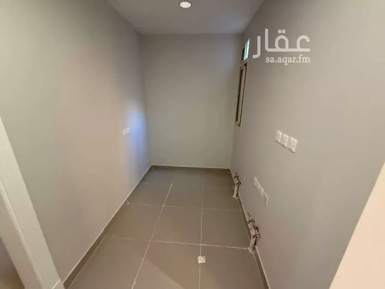 فيلا للإيجار في شارع عباس ابن فرناس, حي ظهرة العودة شرق, مدينة الدرعية, منطقة الرياض صورة 4