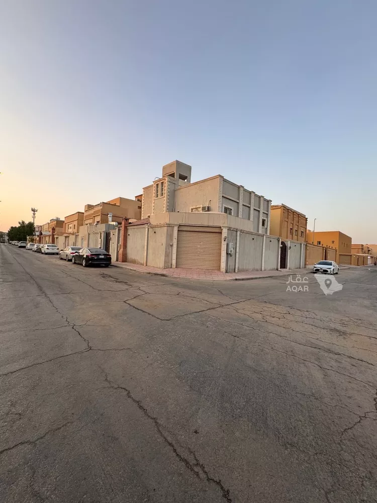فيلا للبيع في شارع سالم, حي الخالدية, مدينة الدرعية, منطقة الرياض صورة 5
