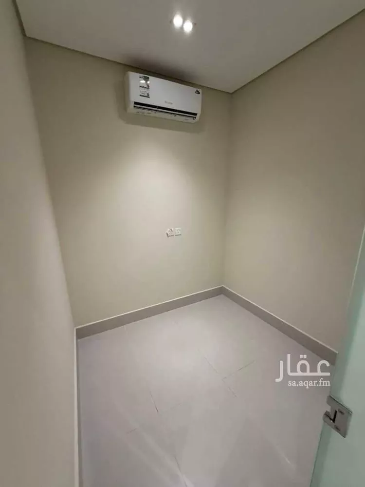 فيلا للإيجار في شارع ظهره العودة غرب 82, حي ظهره العودة غرب, مدينة الدرعية, منطقة الرياض