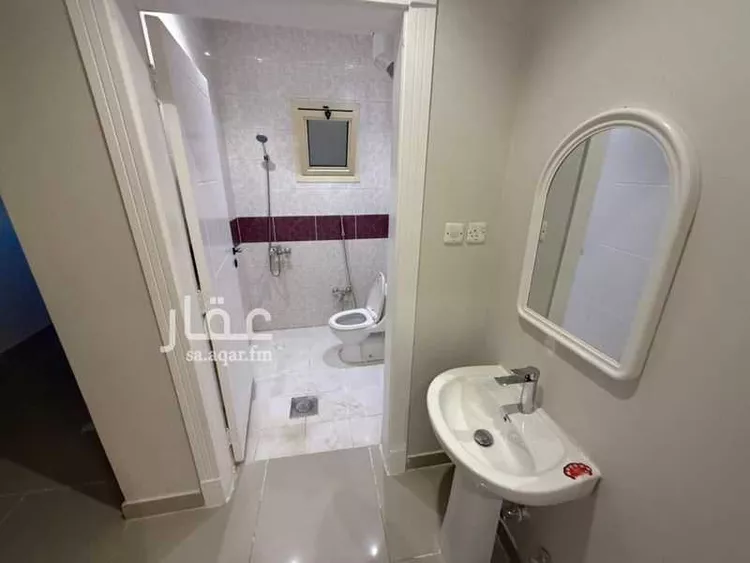 فيلا للإيجار في شارع عباس ابن فرناس, حي ظهرة العودة شرق, مدينة الدرعية, منطقة الرياض صورة 2