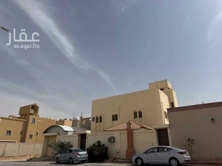 فيلا للبيع في شارع عقبه بن نافع, حي ظهرة العودة شرق, مدينة الدرعية, منطقة الرياض صورة 2