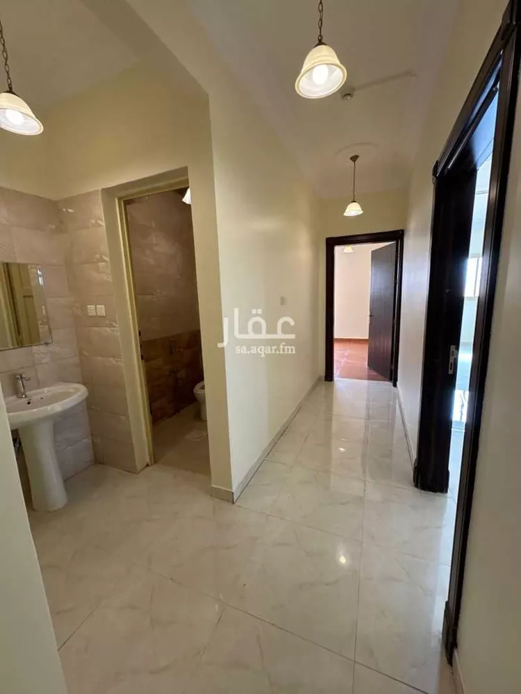 عمارة للإيجار في شارع العليا 16, حي العليا, مدينة المزاحمية, منطقة الرياض صورة 2