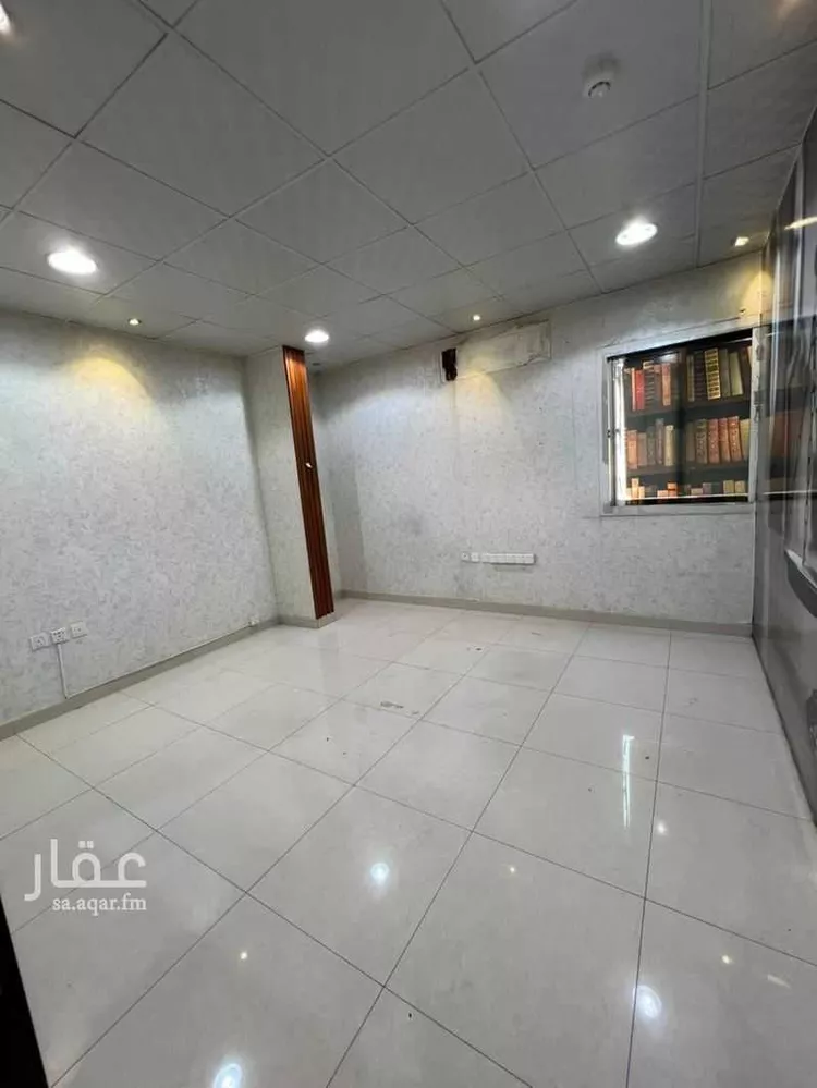 مكتب تجاري للإيجار في شارع الدائري الشرقي الفرعي, حي الروضة, مدينة الرياض, منطقة الرياض صورة 5