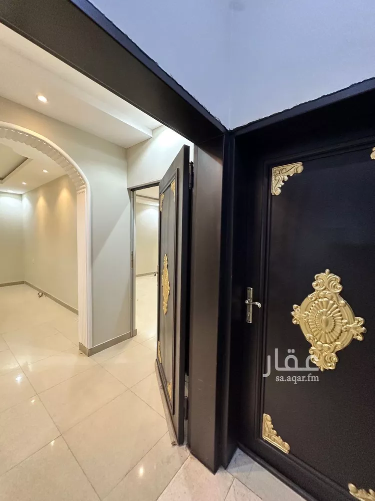 Floor for Rent in Riyadh Al Wadi