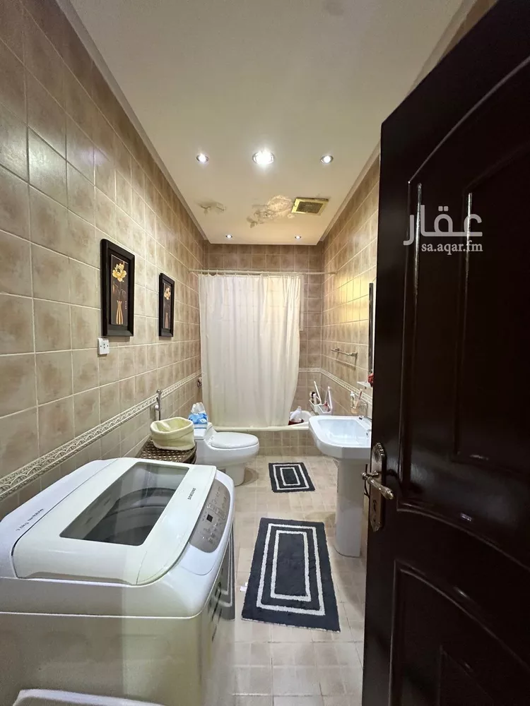 فيلا للبيع في شارع سيبويه, حي الوادي, مدينة الرياض, منطقة الرياض 19