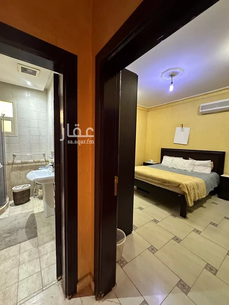 فيلا للبيع في شارع سيبويه, حي الوادي, مدينة الرياض, منطقة الرياض 15