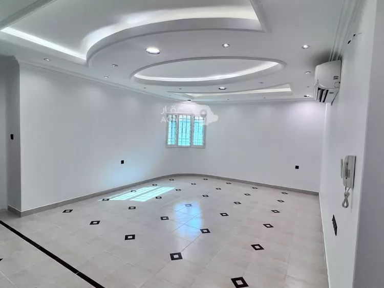 Floor for Rent in Riyadh Al Wadi 8