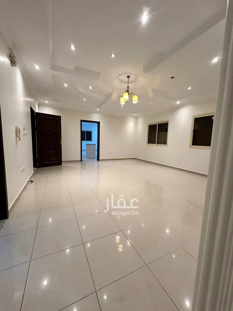 Floor for Rent in Riyadh Al Wadi
