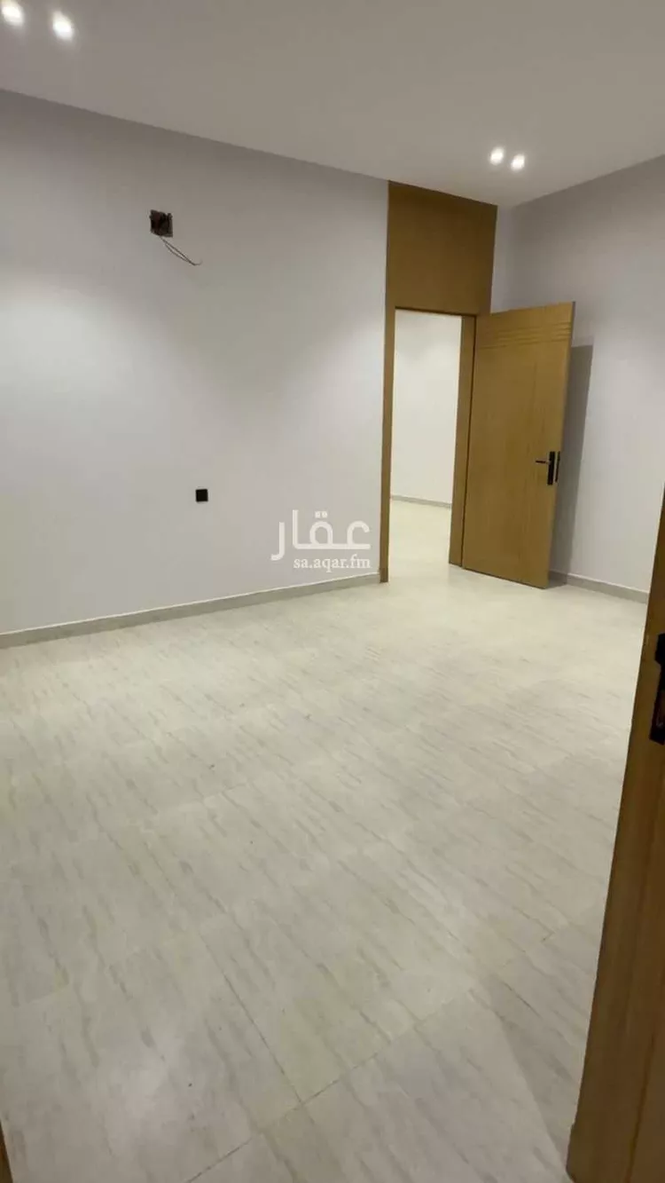 Floor for Sale in Riyadh Badr 8