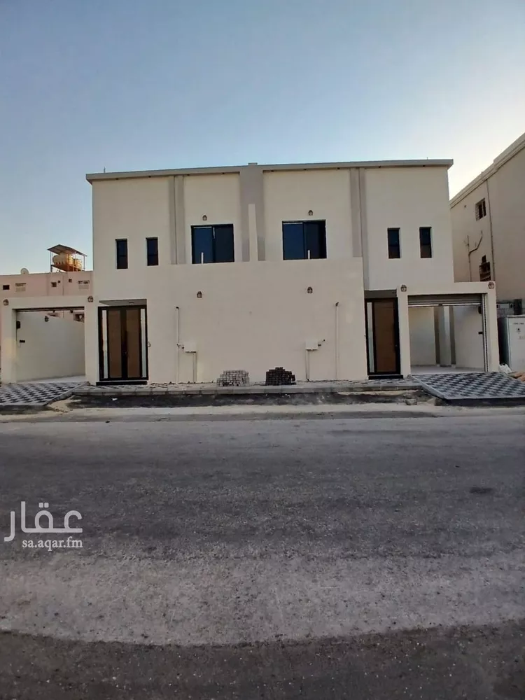 فيلا للبيع في شارع ثمامة بن بجاد العنبري, حي طيبة, مدينة الدمام, المنطقة الشرقية صورة 3