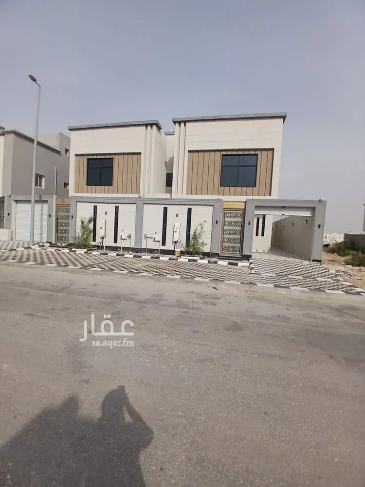 فيلا للبيع في شارع ابن ابي قره, حي ضاحية الملك فهد, مدينة الدمام, المنطقة الشرقية