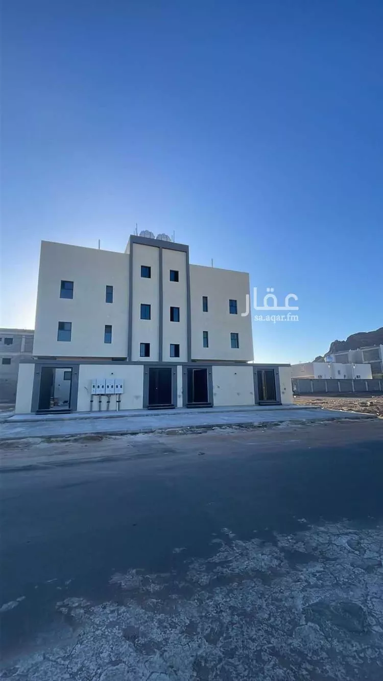 عمارة للبيع في شارع محمد بن عبدوس بن كامل, حي الصناعية, مدينة المدينه المنوره, منطقة المدينة المنورة